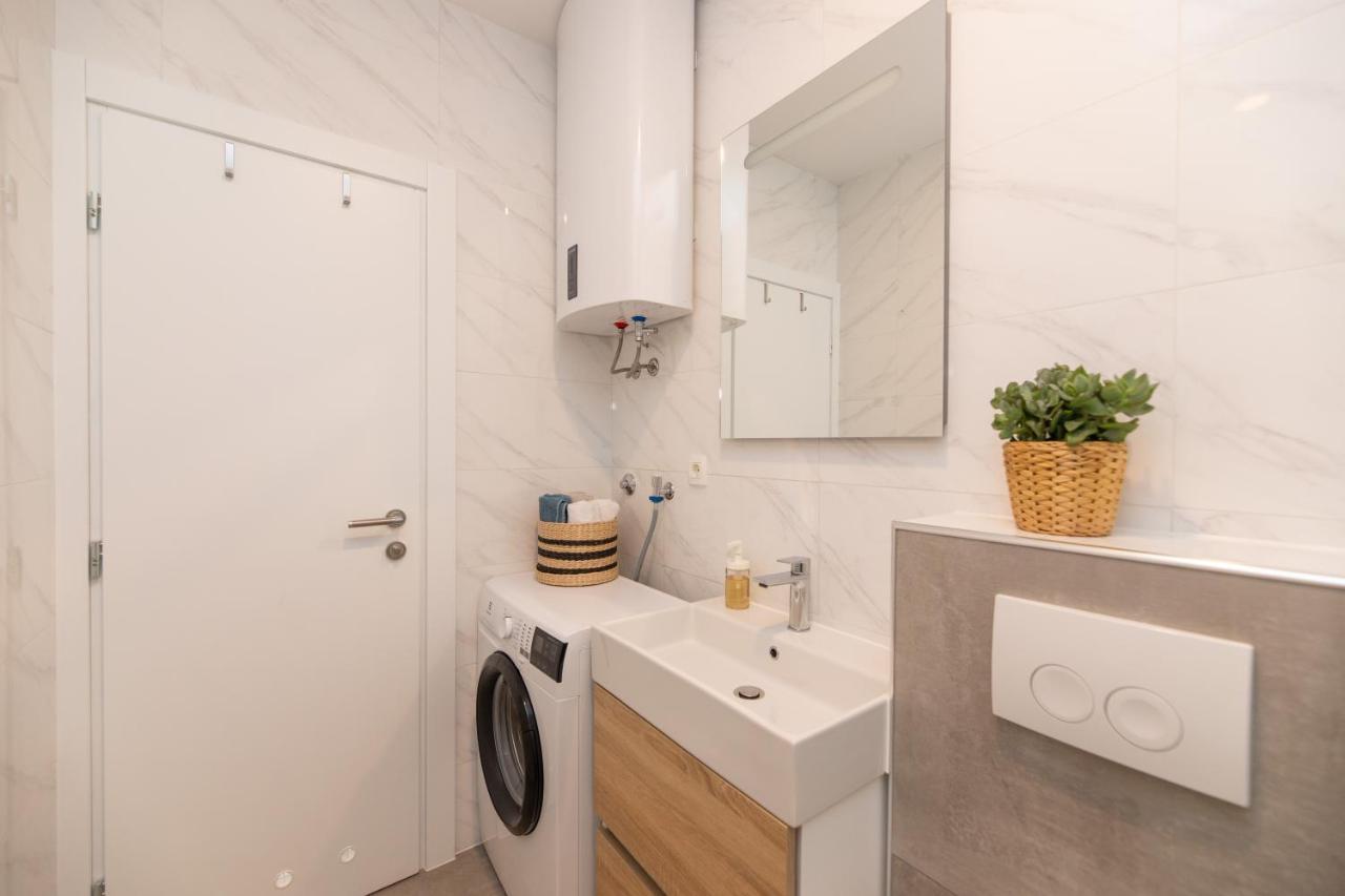 Apartman Ružica Pucisca Exteriér fotografie