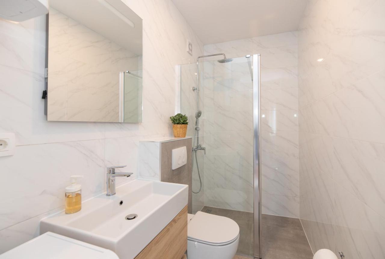 Apartman Ružica Pucisca Exteriér fotografie